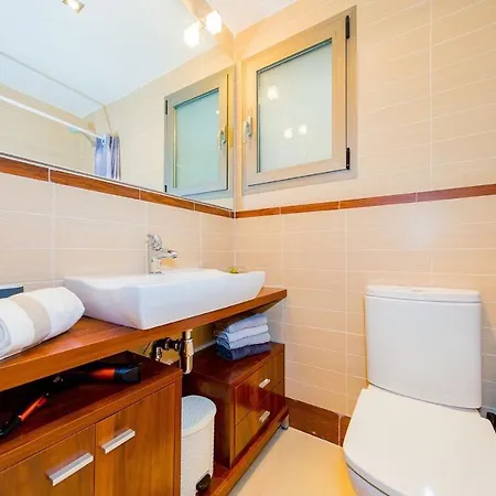 шикарная на первой линии -luxury On The First Line Sea Apartamento
